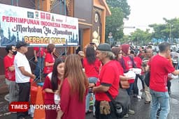 Bukan Sekadar Bagi Takjil, INTI Jatim Ajak Masyarakat Jombang Refleksi Kebangsaan di Makam Gus Dur
