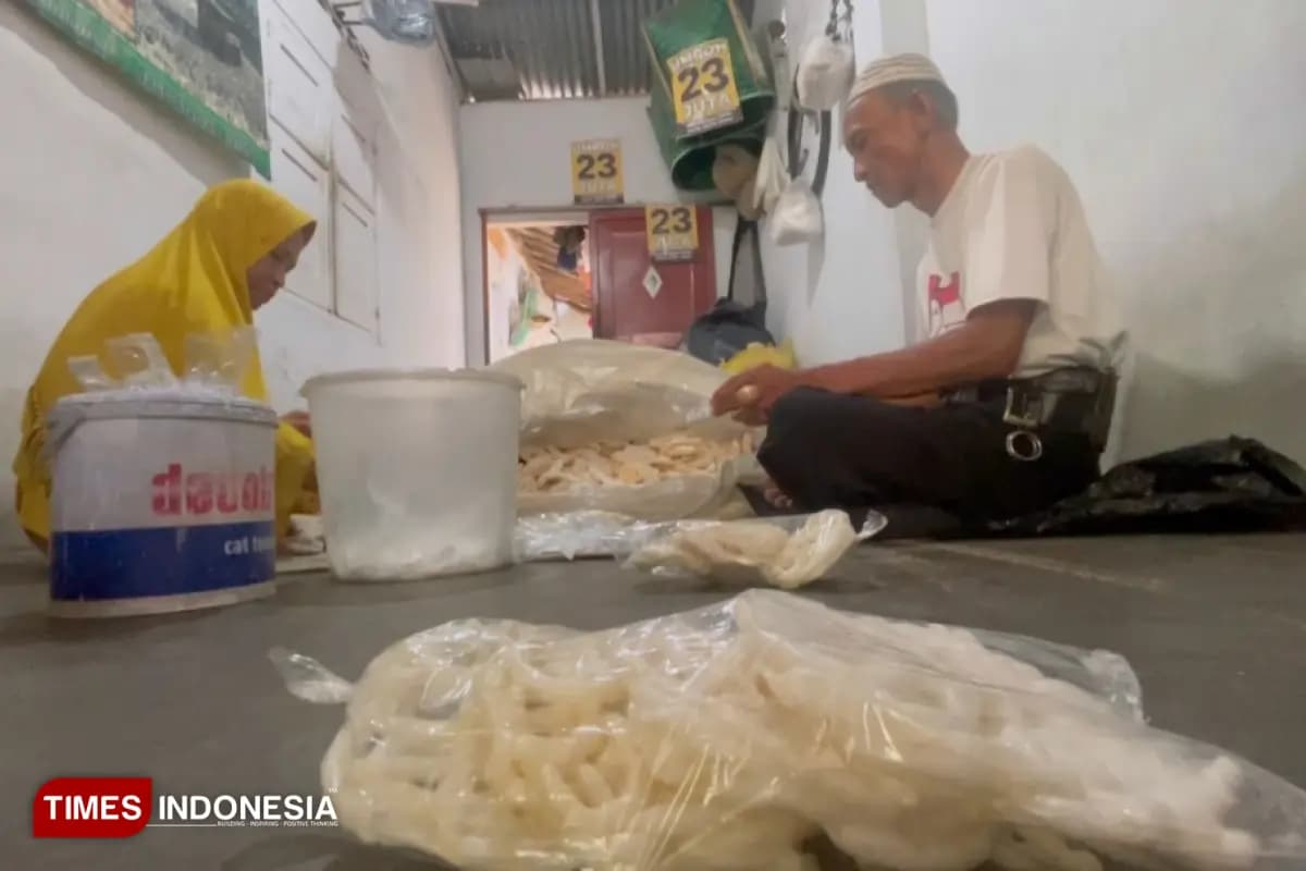Penjual Kerupuk di Jombang Wujudkan Impian Naik Haji