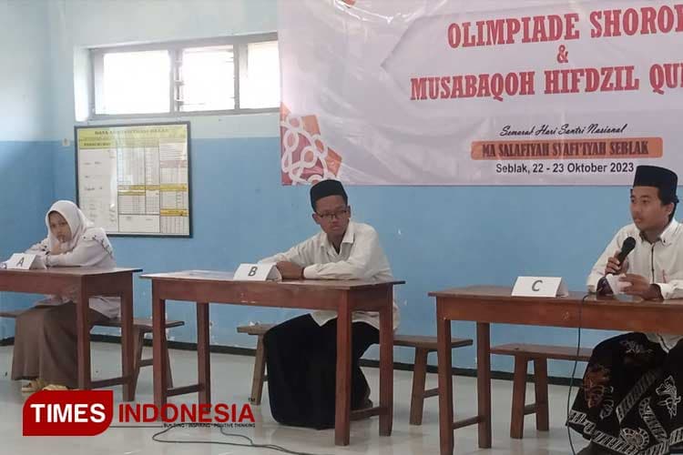Santri di Jombang Semarakkan Hari Santri 2023 dengan Olimpiade Shorof